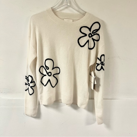 Cynthia Rowley Cream 100% cashmere sweater with black flower design - Picture 2 of 7